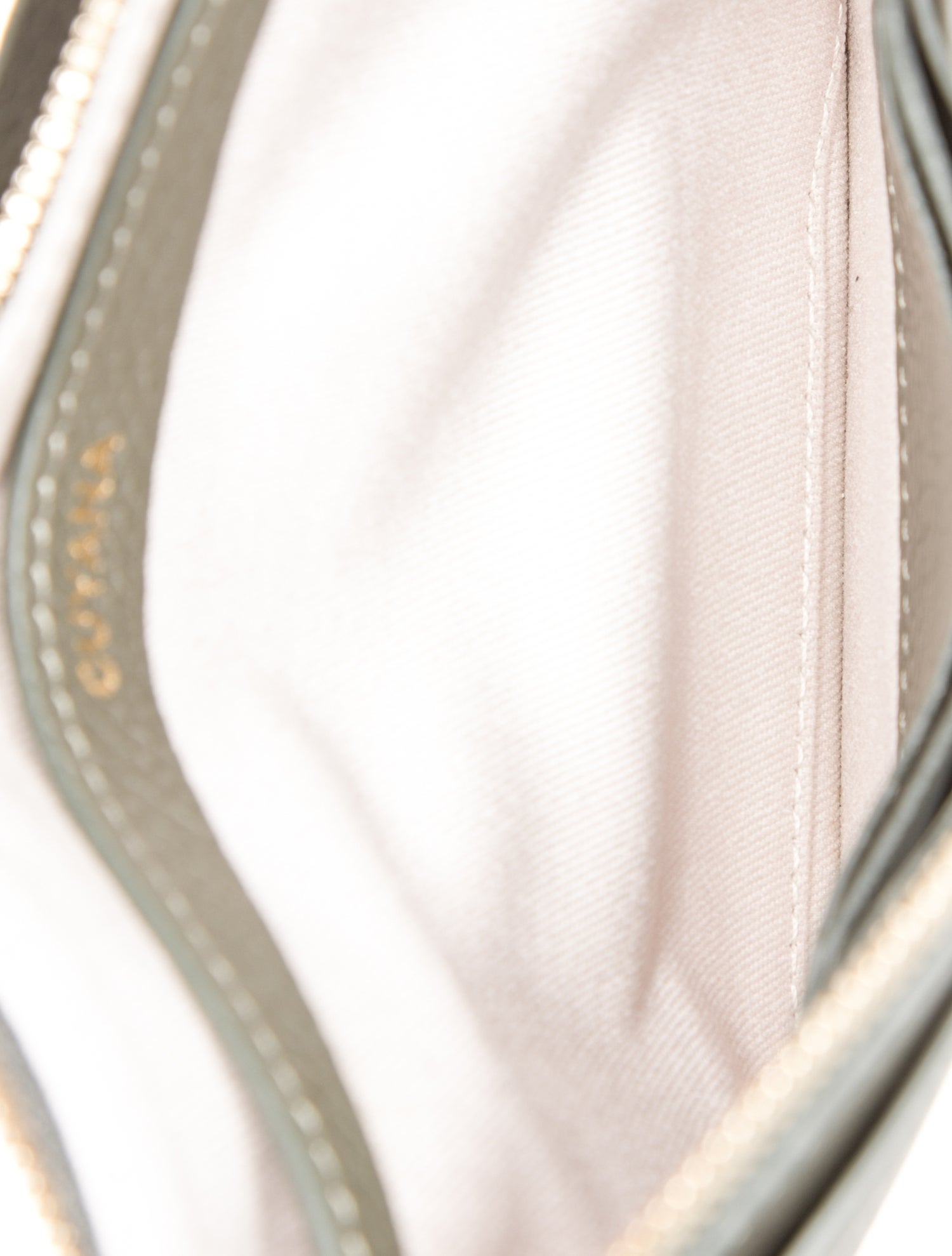 Cuyana Leather Portfolio